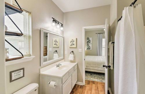 Pool, Marina and More! Family Home in Terramar Beach - Foto 16