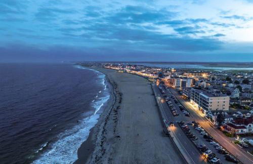 The Salty Oyster - Amazing Deck and Short Walk to beach - Foto 34