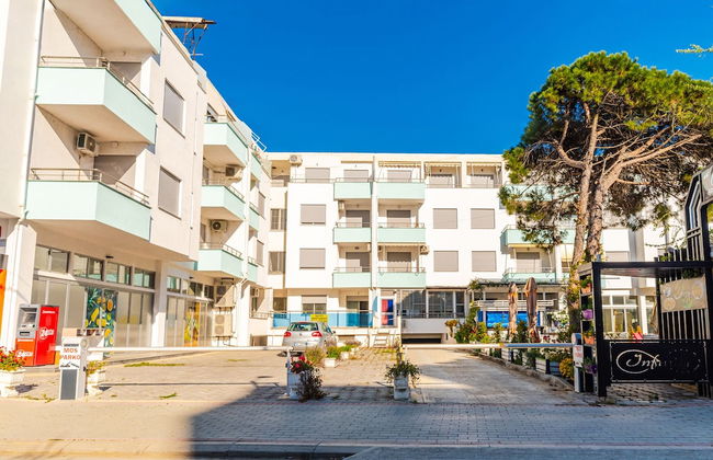 Wave Seaside Apartment - Photo 29