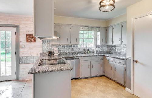 Pace Family Home 1 Mi to Beach and Park! - Foto 8