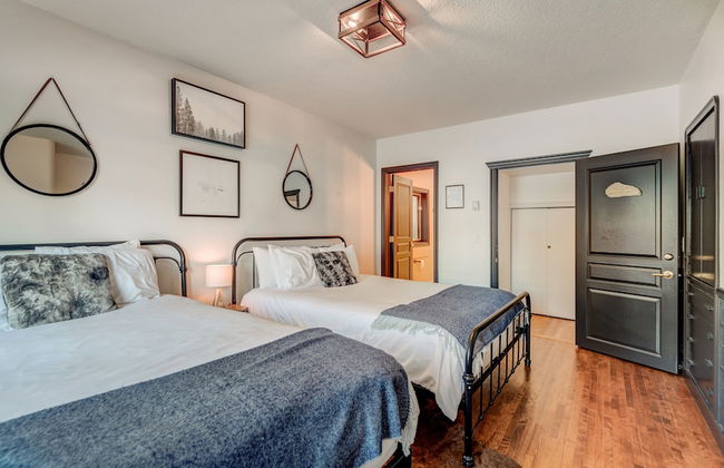 Banff Mtn Home - Real Rockies Experience - Photo 8