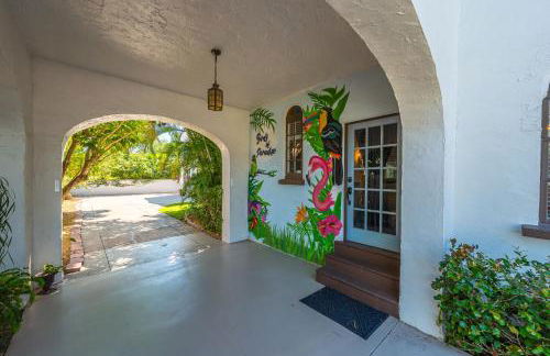 Birds of Paradise: Unwind in Nature's Embrace - Foto 2