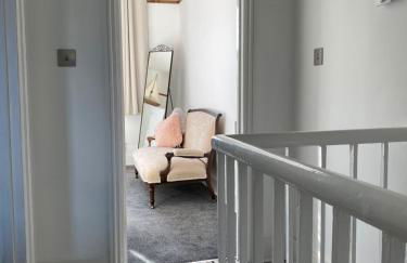 Cosy 2 Bedroom House -2023, 2024 &2025 award winner! - Foto 7