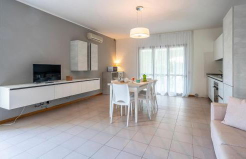 3 Bedroom Gorgeous Home In Albarella Ro - Foto 10