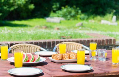 Super Spacious Country house pet/party friendly. - Foto 29