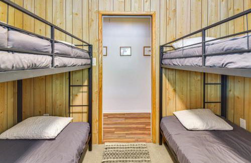 Cozy Retreat with Deck about 2 Mi to Pinecrest Lake! - Foto 22