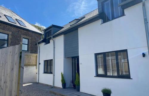 No 1 The Paddock - Spacious holiday home with a hot tub - Foto 3