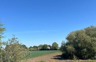 Cottage nestled in the heart of a stunning Suffolk Village - Foto 49