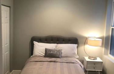 HOME AWAY HOME - Chic 2 BR Capitol Hill DC - Photo 7