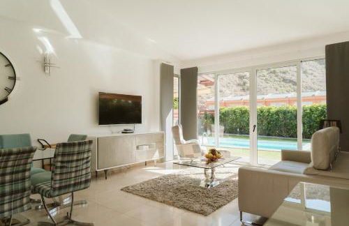 Villa Helene Tauro, Heated Pool, Wi-Fi, BBQ - Photo 61