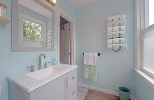 Beautiful Modern Beach House! - Photo 17