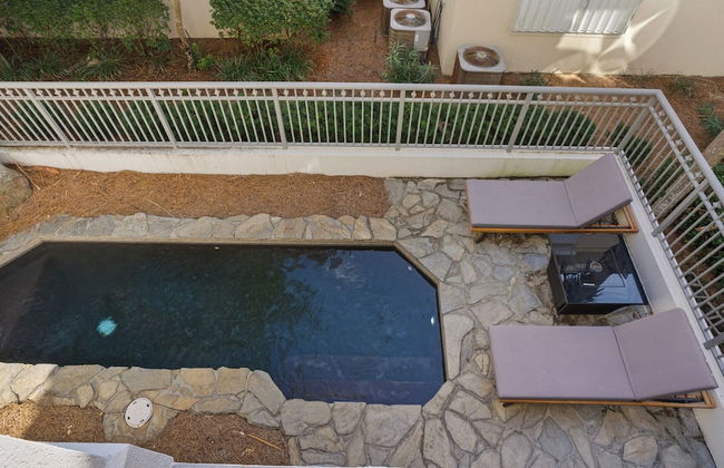 4BR Home, Private Pool, Steps From Beach, Minutes to Top Attractions - Foto 33