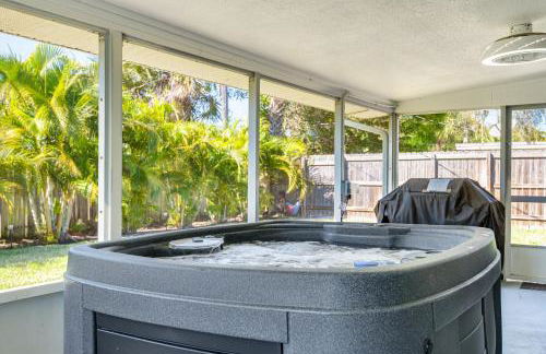 Merritt Island Home with Spa - 8 Mi to Cocoa Beach! - Foto 26