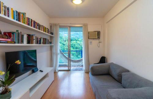 Flat no Humaitá com Piscina e Academia - Foto 2