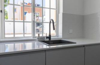 Luxuosa Villa com Piscina, Garagem e Vista Mar - Foto 35