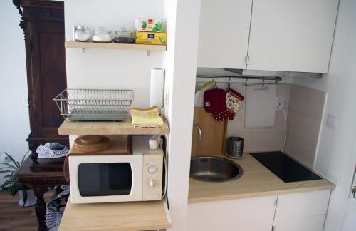 Meridian Apartment , 300m to Bus Terminal, Fast Wifi & Airport Transf - Photo 20