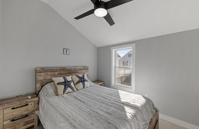 Modern Condo Perfect For Winter Rental - Photo 6