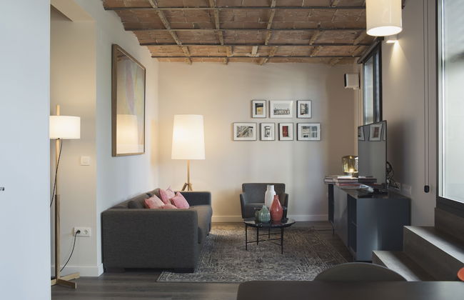 Casagrand Luxury Suites Barcelona - Photo 43