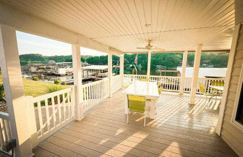 Lakefront-4BD3BA-Sleeps 12PP - Photo 19