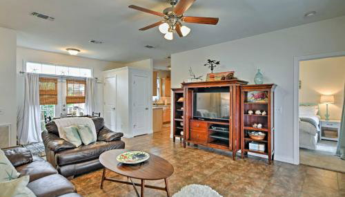 Walk to the Waves! Pass Christian Beach Retreat - Foto 3