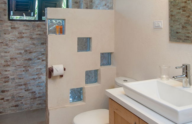 Santosha Barbados - Foto 21