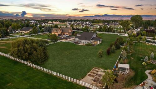 Private Oasis On 2 Acres with Indoor Pool and Theater - Foto 4