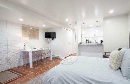 WELL-EQUIPPED STUDIO APT - WALK TO METRO SUBWAY - Foto 6