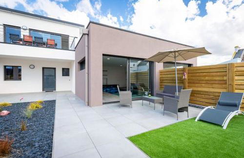 Villa ELISA Piscine Intérieure partagée chauffée à 29 degrés à 100m de la plage - Foto 35