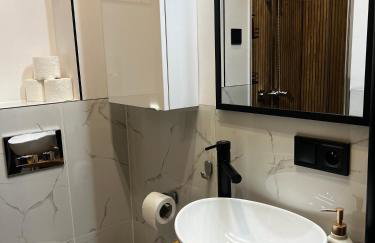 NEW!!! Beautiful Kopinska Premium Apartment, Cosy & Quiet, Superb Location, Self Check-In - Photo 19