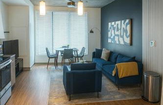 Birmingham Stay 2BR with Rooftop Amenities - Foto 6