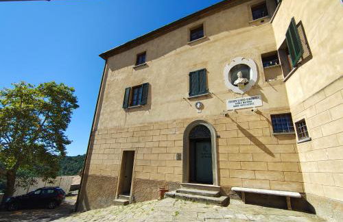 TUSCANFLAT Castle - Photo 34