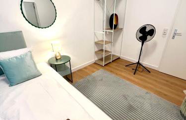 BIG New 7Rooms City Center APARTMENTS and Suites - Foto 21