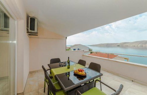 3 Bedroom Nice Apartment In Miskovici - Foto 11