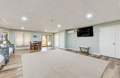 Lake Norman Retreat with Dock, Game Room and Hot Tub - Foto 23