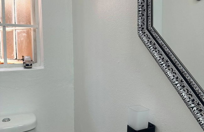 Charming Executive Studio, Solar Power, Wifi - Foto 20