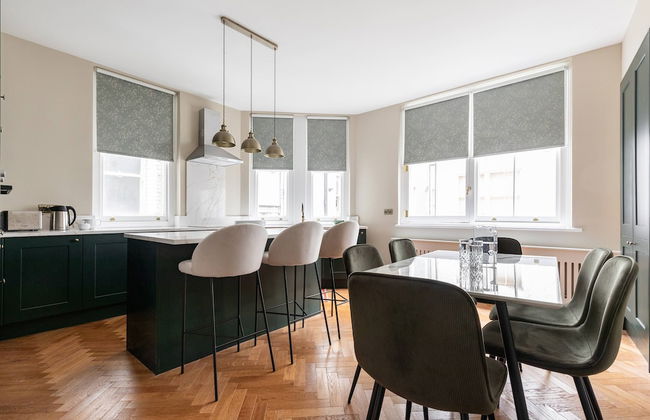 Great Russell Street by Onefinestay - Photo 14