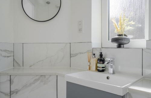 2 Luxurious Apartments with Free Parking near Chelmsford City - Foto 21