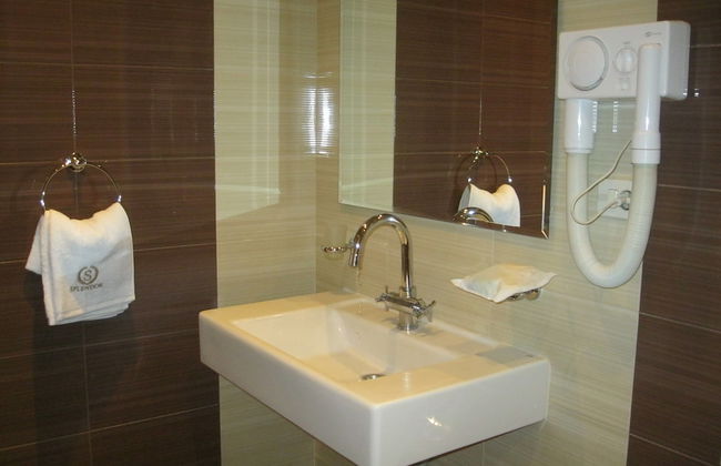 Splendor Resort and Restaurant - Photo 15