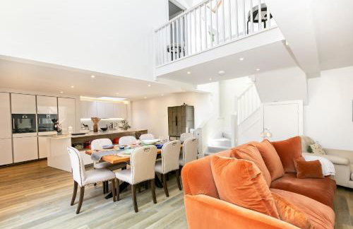 Field House - Stunning 3 Bedroom Home in Kingham! - Photo 6