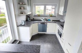 Gemütliche Ferienwohnung am Schwimmbad - Foto 2