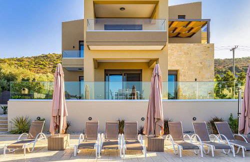 Chris and Stratos villa with private ecologic pool and kid's playground! - Foto 41