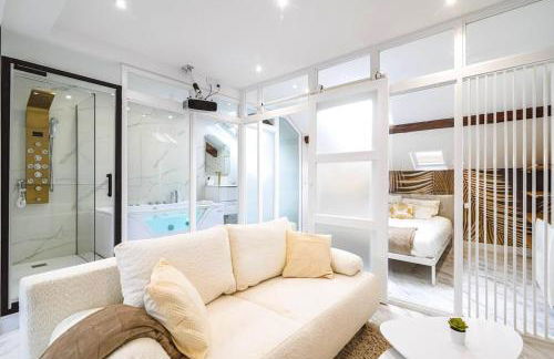 Suite Balnéo hydromassage et rétroprojecteur - Foto 25