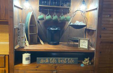 Off the Hook - Foto 57