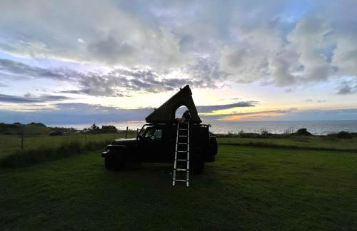 CampCar Maui Jeeps SUVs Hybrid Camper van Rentals with equipment and Travel Advice - Foto 23