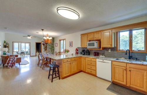 Hot Tub and Dock Waterfront Bristol Area Retreat - Foto 10