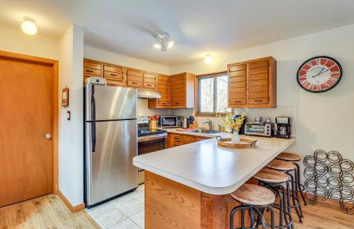 Private Spa, Fire Pit and Deck Poconos Home! - Foto 12