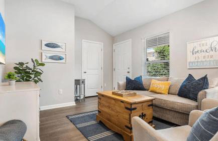 Ocean Oasis by Avantstay Block to Beach West Pcb, Pet-friendly - Photo 7