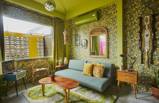 MOOD HAUS by DW - 70's Retro Stays - Photo 15