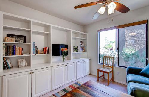 Country Club Home 2 BR, 2 BA and Den about 1 Mi to Golf - Foto 12