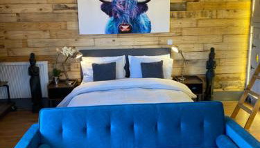 Willow Court Farm Studio East & Petting Farm, 8 mins to Legoland & Windsor, 15 mins to Lapland UK - Photo 2